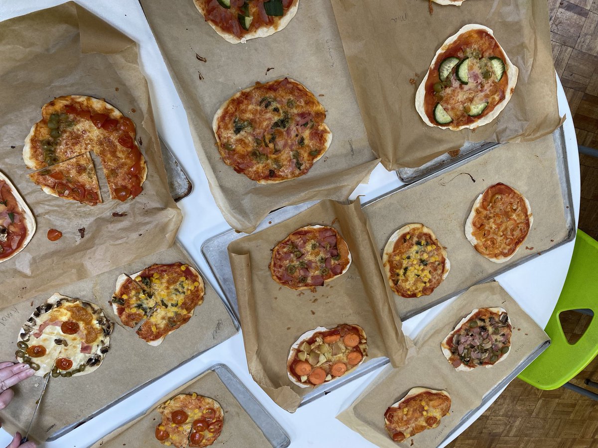 GCA_learning's tweet photo. Year 3 finished their DT unit by making their own pizzas from scratch. After making the dough yesterday, this morning they shaped their bases, prepared their toppings and assembled the pizzas. Fantastic effort everyone #GCAdt #GCAhealth #GCApshe https://t.co/zlDm1QRqGE