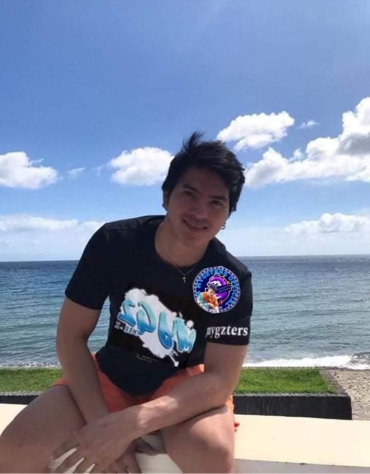 A man with respect and manners is a real definition of handsome.

CONGRATS MYGZ MOLINO

#MygzAward_InVietnam