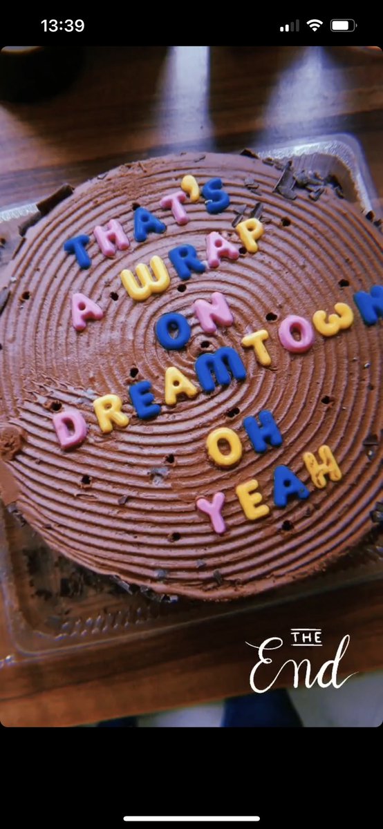 JaroWaldeck's tweet image. We wrapped on DREAMTOWN feature film. 17 days of endless night shoots and neon lights, an exhausting yet satisfying experience in the company of a brilliant crew, trainees and cast. Thankful. #firstfeature #womencinematographers #dreamtownfilm