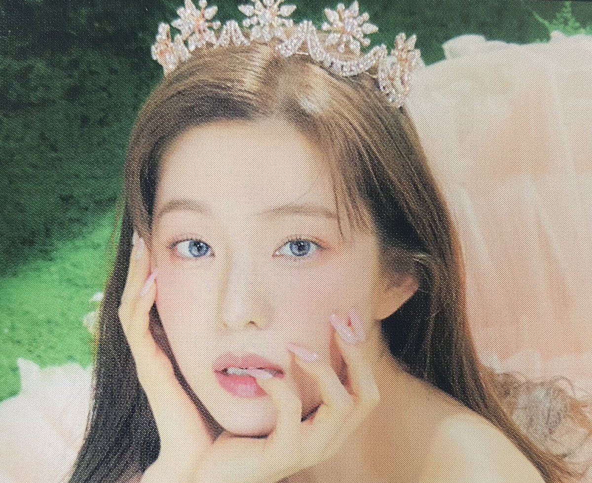 seulrenethinks's tweet image. still her birthday where i’m from
HAPPY BIRTHDAY TO THE QUEEN IRENE
you are the most talented and beautiful woman in this planet
#아이린_생일축하_자신있나
#ItsReneBaeDay