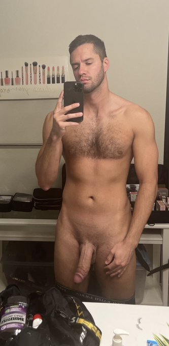 Come play 😈 https://t.co/ooAZQTrCTA