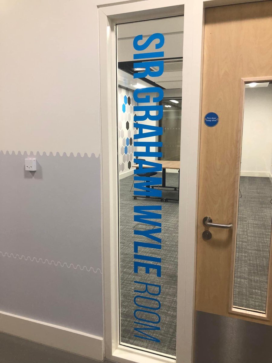 SirGWFoundation's tweet photo. Happy 1st Birthday to @NU_Foundation the new educational facility of Newcastle United Foundation we are proud to support and sponsor a classroom. 💚 #sirgrahamwyliefoundation #nufoundation #sgwf https://t.co/zOvMN0O5Ek