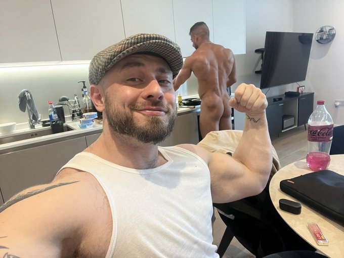 Well&hellip; today&rsquo;s been fun 😈 Anyone else want to have @zacsmith_94 cook for them?  Apparently we&rsquo;re having<a href="/tag/scotland"class="tags"><span>#scotland</span></a><a href="/tag/lehaggis"class="tags"><span>#lehaggis</span></a><a href="/tag/dumfries"class="tags"><span>#dumfries</span></a>