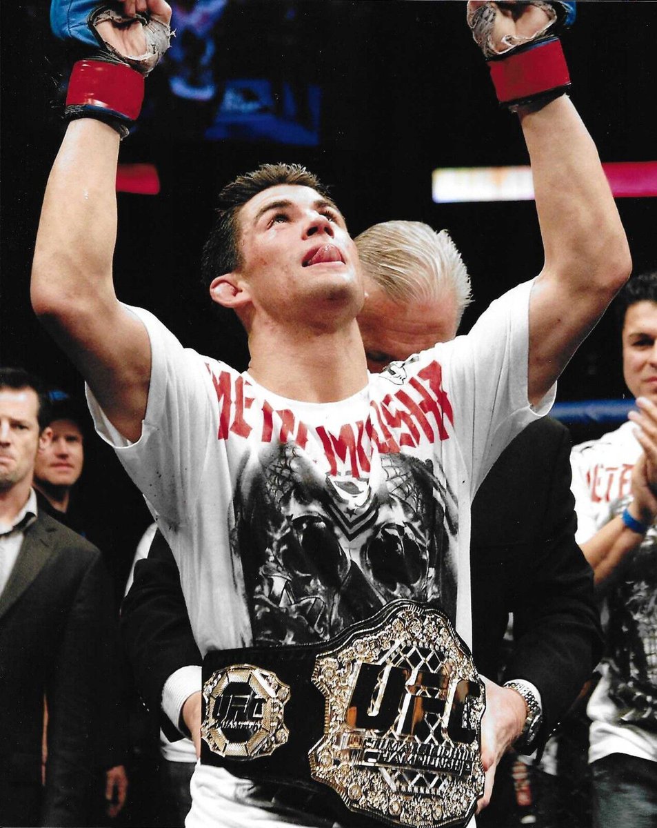 Dominick Cruz and Stipe Miocic!

Both often considered to be the GOATs of their divisions! Cruz’ unconventional style led him to Glory while Stipe used the conventional to achieve Greatness. 

Who's Greater All Time!? And who's the Better Fighter Prime for Prime?! https://t.co/wdfq50UmRK