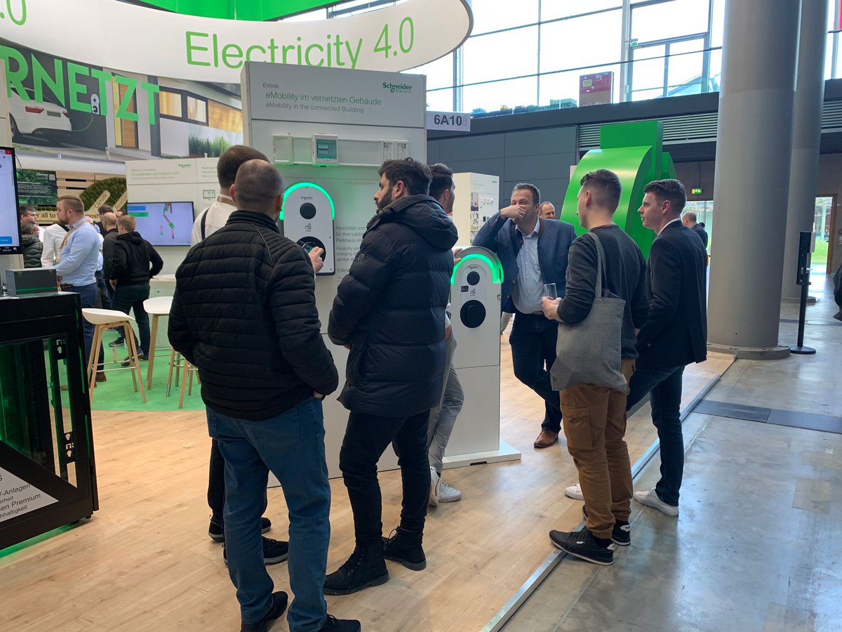 SchneiderElecDE's tweet photo. Wussten Sie, dass Merten M-Pure Ocean Plastic Schalter und Steckdosen die ersten Elektroinstallationsprodukte aus recycelten Fischernetzen sind? Details @ Schneider Electric #eltefa Stand 6A10 in Halle 6
➡️ ℹ️ https://t.co/iIFJnE7MVO #GreenBuilding #Wohnbau #Electricity40 https://t.co/mdDFIC4Y3v