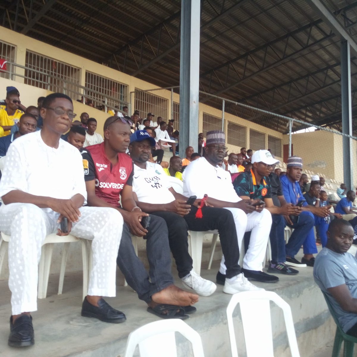 TheNWFL's tweet photo. 42' in Lokoja 📍
Confluence Queens 0-0 Adamawa Queens
Top officials of Kogi State government, including 3️⃣ serving commissioners - Asiwaju Idris Ashiru (Finance), Kingsley Fanwo (information) and Idris Musa (Sports) are present at the Confluence Stadium 🏟️
#CONADA #NWFL23 https://t.co/F6ybHQjLHa