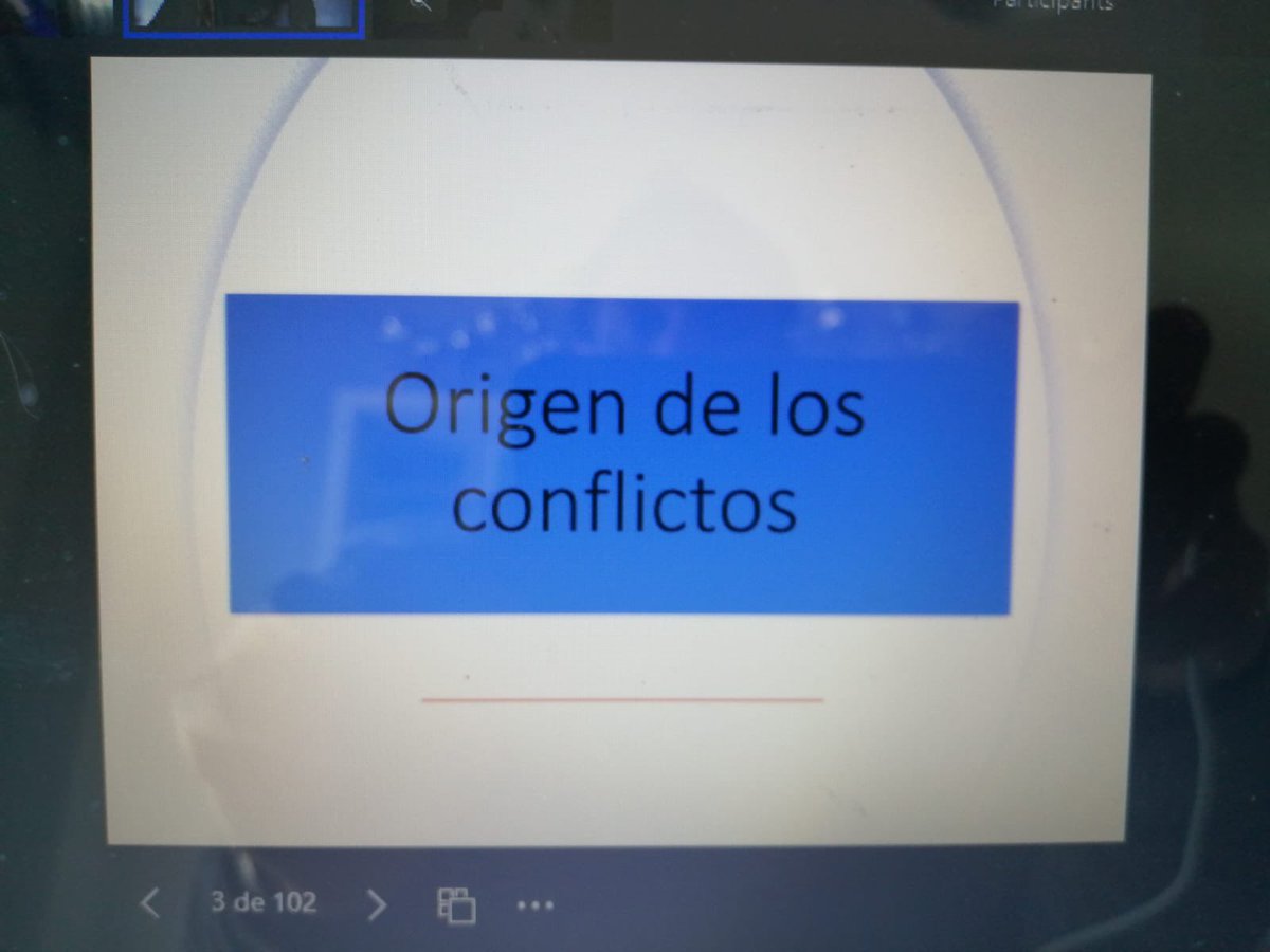 GVA_Cefire's tweet photo. 💡Comença la sessió #CIC Convivència amb Sara Carbonell,que parla del model dialògic de resolució de conflictes. Cal ser conscients que la violència forma part del dia a dia escolar i,per això, cal posar en marxa accions basades en evidències científiques per crear espais segurs. https://t.co/UhfdiPnhLT