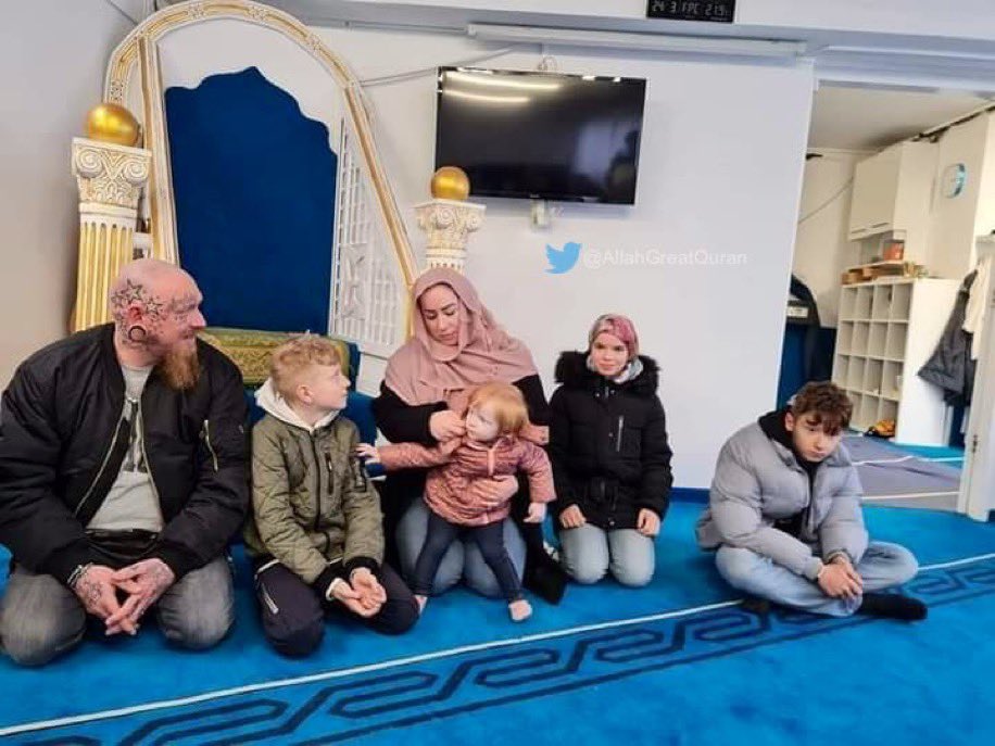 Islam is the fastest growing religion! 

A German family knocked on the door of Masjid asking to convert to Islam!