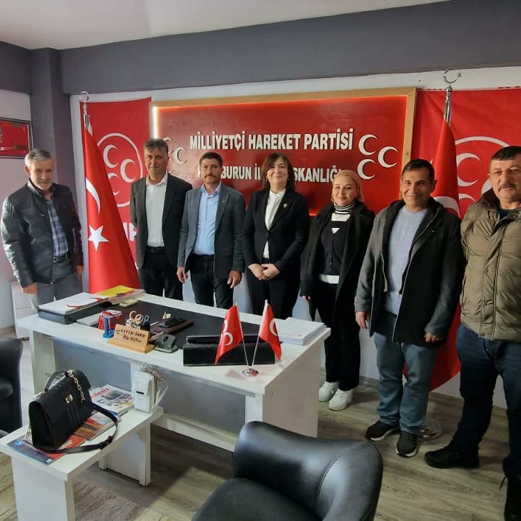 MHP İzmir 1. Bölge Milletvekili Aday Adayımız Sıdıka Topal ile  İlçe Binamızda Teskilat Mensuplarımızla Bir Araya Geldik. Rabbim Çıkmış Olduğu Bu Kutsal Yolda Yar Ve Yardımcısı Olsun