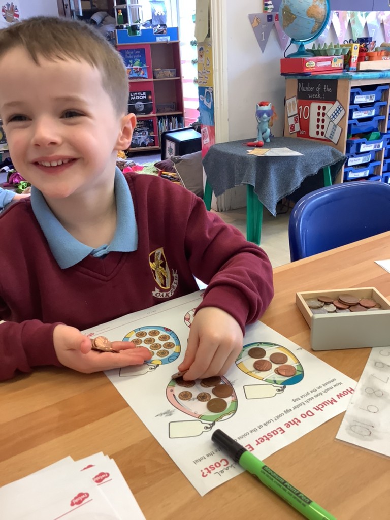 OakfieldPrep's tweet photo. Count the pennies and the pounds will look after themselves!
#oakfieldprep #worldofopportunity #LowerFoundation #maths https://t.co/pzZ0kX45gj
