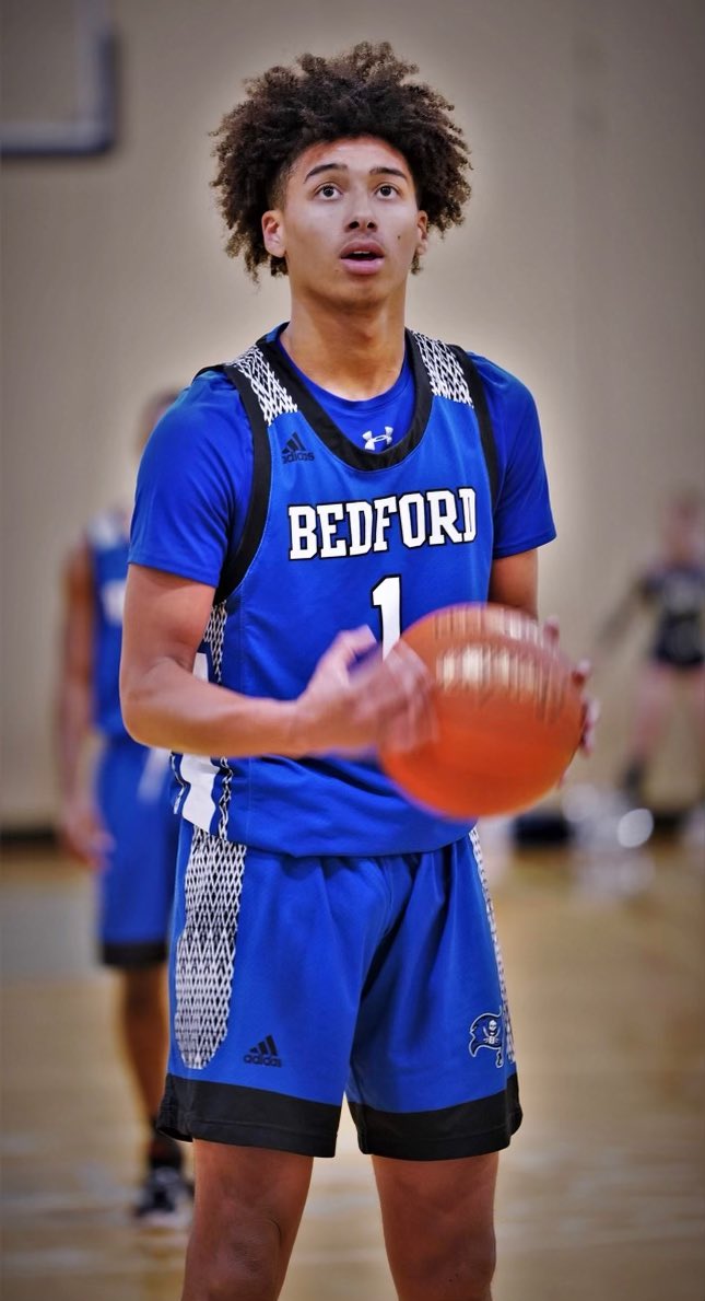 MiddlesexMagic's tweet photo. Congratulations to Bedford and Magic 6’3 2024 guard Justice Buchanan on being named DCL MVP! Justice is a versatile two-way player who scores at all 3 levels! Excited for the Spring and Summer! #MagicFamily https://t.co/2ohGhXozRu