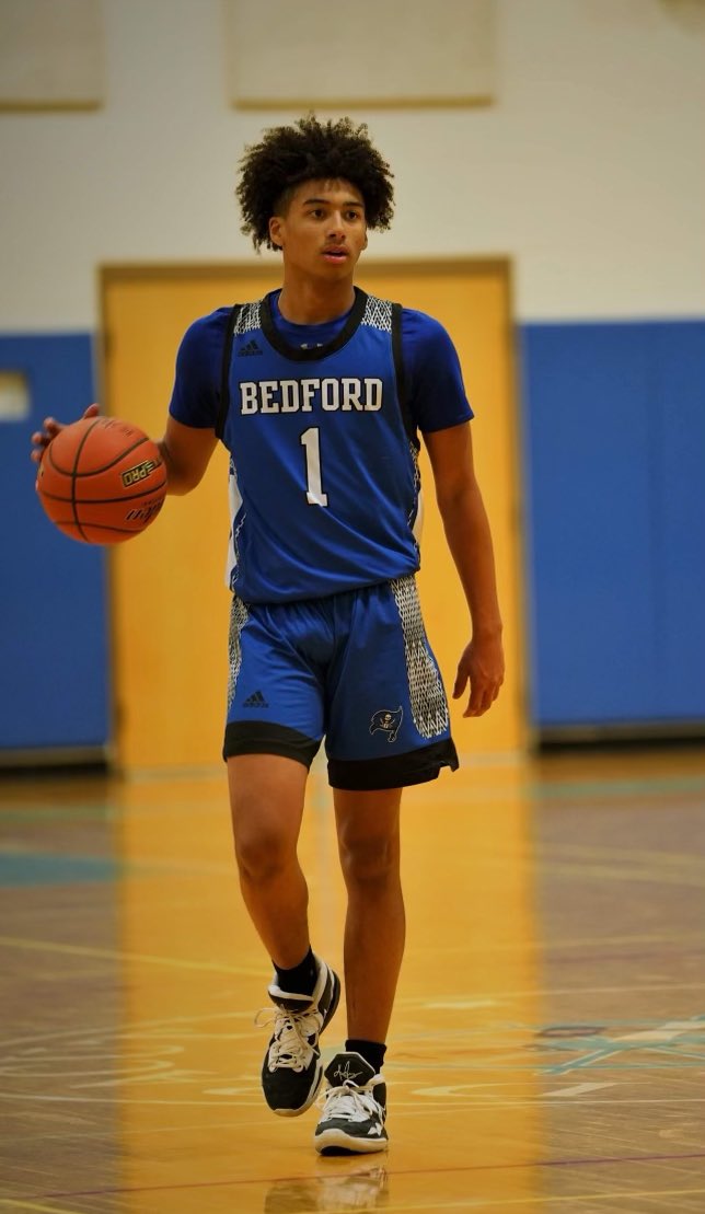 Congratulations to Bedford and Magic 6’3 2024 guard Justice Buchanan on being named DCL MVP! Justice is a versatile two-way player who scores at all 3 levels! Excited for the Spring and Summer! #MagicFamily
