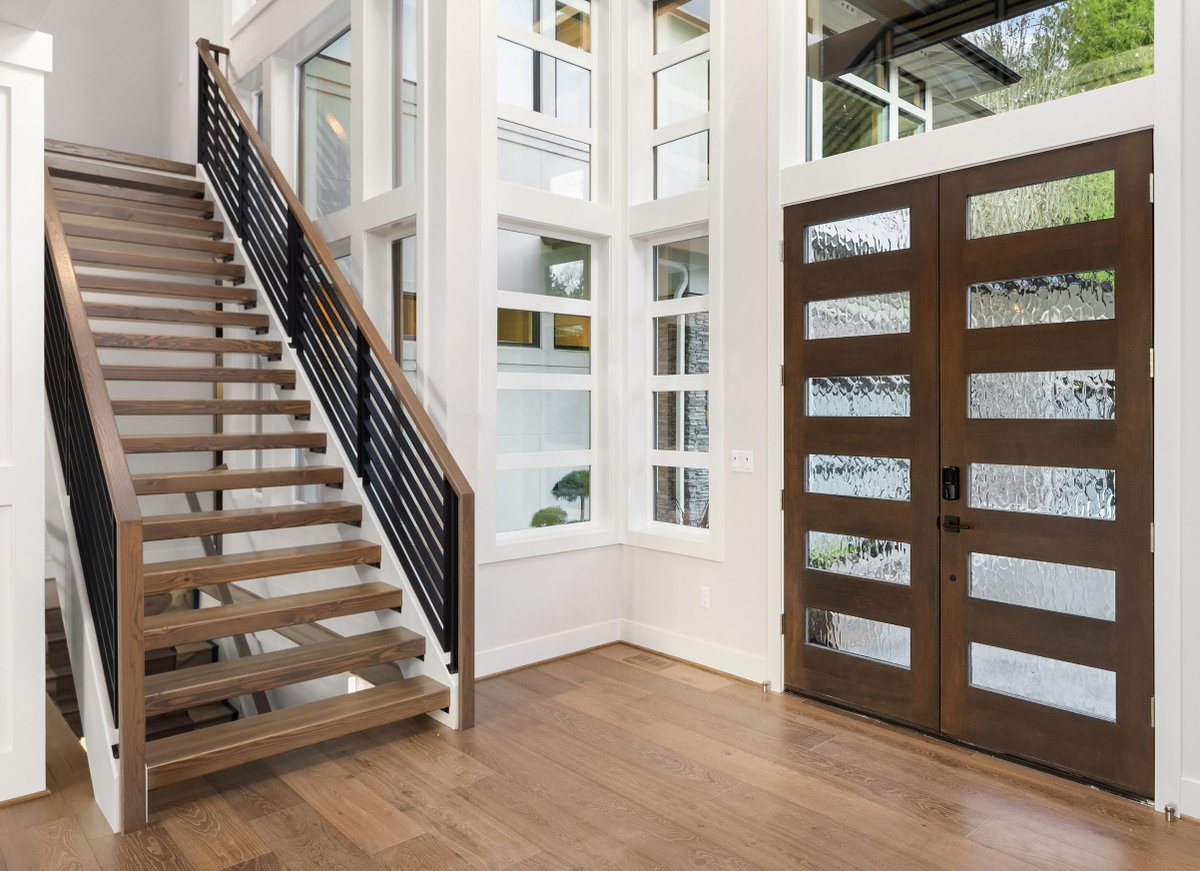 LJSmithStairs's tweet image. These modern-style pre-assembled panels can be found from coast-to-coast for both residential and commercial projects. Explore this look below!
-
ljsmith.com/linear-collect…
-
#LJSmith #StairExperts #PanelSystem #LinearCollection