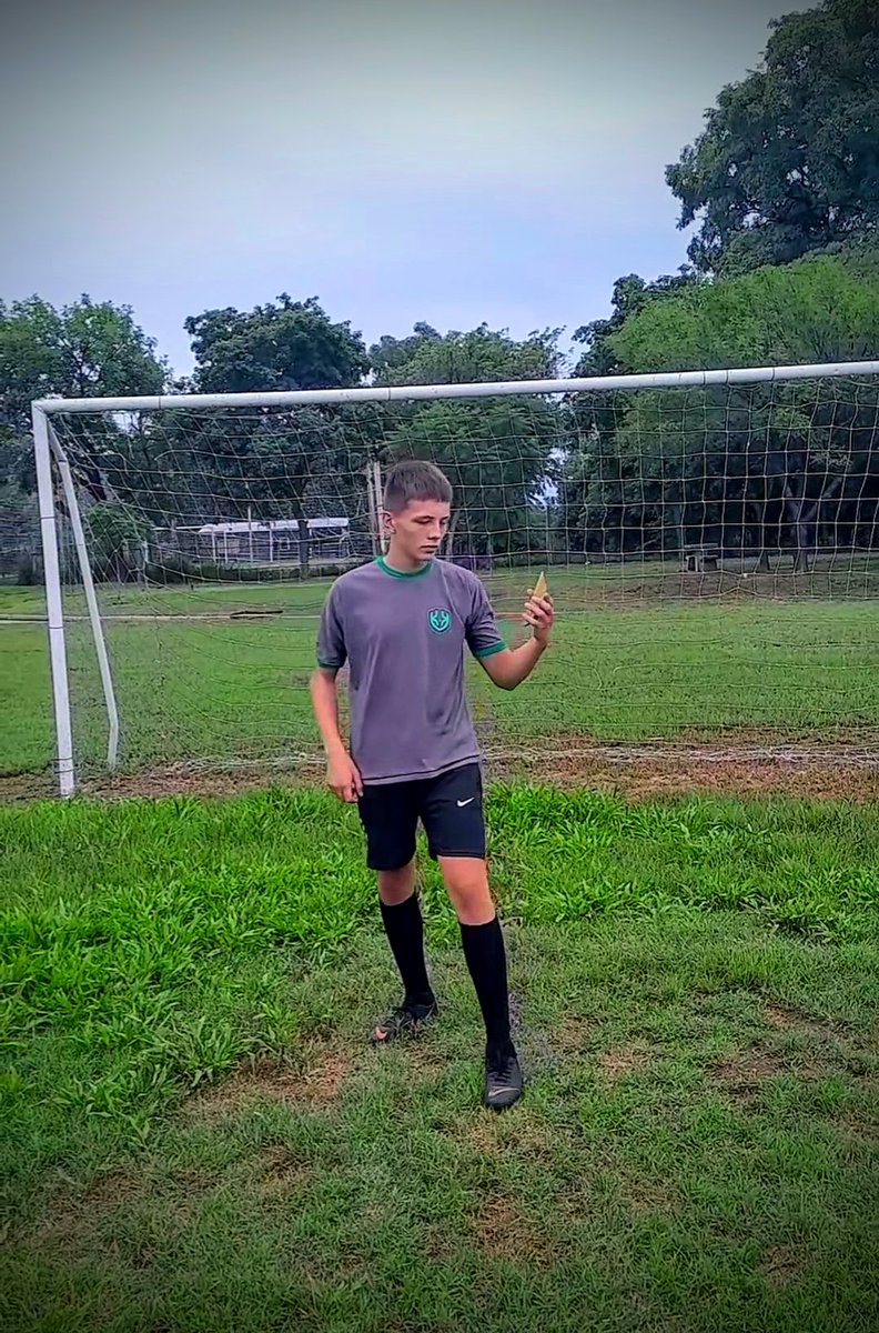 CASTBRANDS : DEL BARRIO A LA GLORIA: FENIKKS. castmag.blogspot.com/2023/03/del-ba… 

<a href="/EndeavorArg/">Endeavor Argentina</a> <a href="/RevistaCentral1/">Revista Central</a> 

#canilleras #emprender #futbol #marcas #EndeavorSub20 #MedioAmbiente #EconomiaCircular