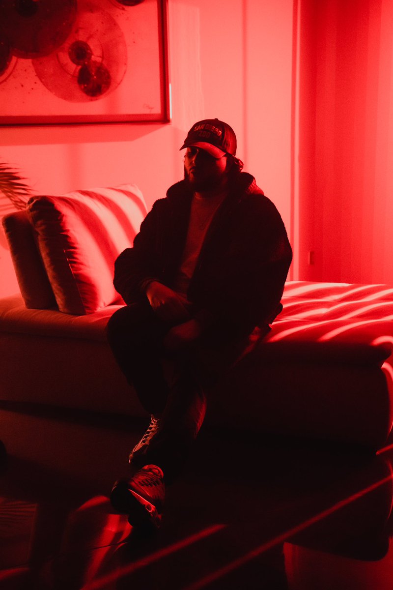 Le clip de 21G est dispo sur YouTube la mif !!!! Extrait de mon projet sortit y’a pas longtemps #ZERZERVOL2 !!!! Vidéo par @Alexducarel !! <a href="/HUGZHEFNER/">HUGZ</a> à la prod !! J’espère vous allez kiffer le visu lezzzzgoooo 🔥 

youtu.be/UH0SNWbzmIE