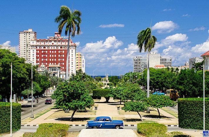 #JoinToLiveIt 🤗 Very soon @RocHotelsCuba on our online sales site. 
From 👉 havanatursa.com 
You will be able to get to know #Havana 🌇, take a dip in #VaraderoBeach 🌊 and much more... #CubaAwaitsYou 
#CubaUnica #AtréveteAVivirlo