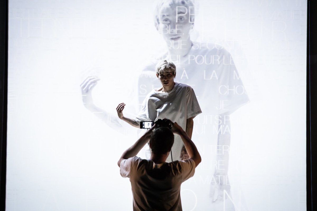 TeatrosCanal's tweet photo. ¡Solo dos funciones! 
‘La Gaviota’ una comedia escrita por Chéjov de #CyrilTeste / @collectifmxm 
🦾 Esta obra está dentro del ciclo #CanalConnect2023 y con la entrada podrás visitar la exposición Máquina Orgánica 
📆 29 y 30 de marzo
🔴 Sala Roja
➡️ https://t.co/WqkQh5aqXh https://t.co/R2CDfnlgjR