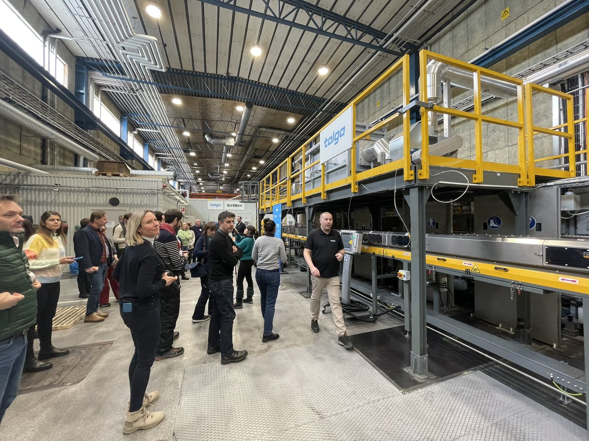 RolfKuby's tweet image. Welcome to the future - with #Hybrit pilot plant @LKABgroup + @SSAB_AB provide #FossilFreeSteel and @Talga_Ltd has Europe‘s first #GraphiteAnode pilot plant for #Batteries and #ELV - fantastic visits today and insights on how clean tech starts in the mine to foster #EUGreenDeal