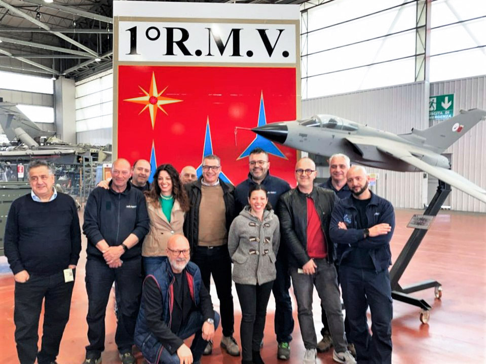 AvioAero's tweet photo. I #CentoAnni dell' @ItalianAirForce festeggiati in giro per l’Italia🚁✈️ 🛩 Entusiasmo, orgoglio e grandissima curiosità hanno attraversato tutte le basi militari dislocate sul territorio nazionale dove si sono tenute diverse manifestazioni per unirsi alle celebrazioni di Roma https://t.co/krQHSurID8