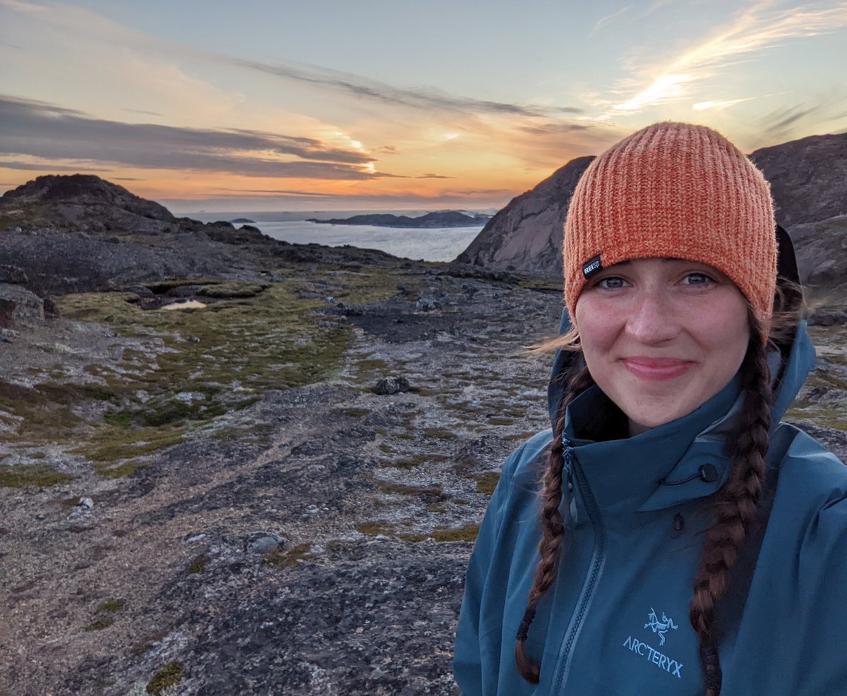 yarrowaxford's tweet photo. HUGE congrats to @baileycnash - awarded a NSF Graduate Research Fellowship!! 👏🥳
Bailey is so deserving, from her deep fascination with Earth's past climate to her plans to make the world a better place through (among other things) compassionate public engagement with science. https://t.co/YqwBFGHup8