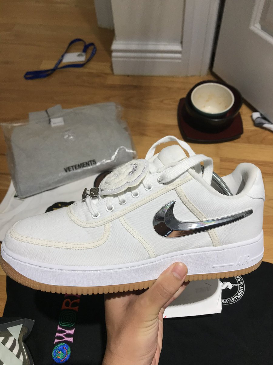 Devan1204's tweet photo. @atmos_usa TRAV AF1 #atmoscollectorsclub   #atmosweb size 14 https://t.co/YJx0R0ffs9