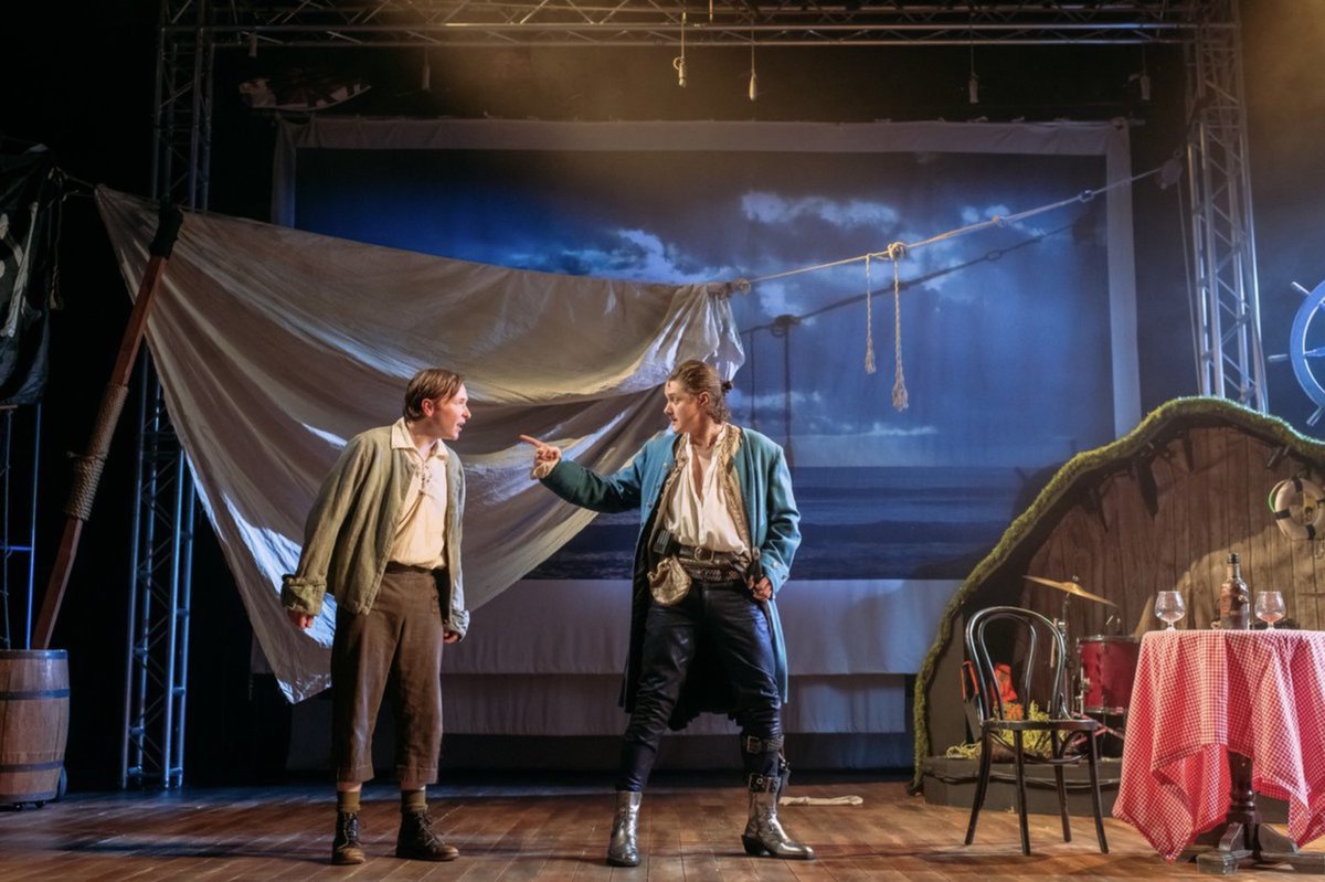 Ruttersuk's tweet photo. @ruttersuk how proud are we, stunning use of #unbleached #canvas #backdrops as #scenic cloths for @NTSonline #NTSkidnapped @annaorton - photographer #MihaelaBodlovic to find out howitsmade ๐ https://t.co/0qLqJvbFMU letโs get your production all #shipshape https://t.co/R0UkulUFTx