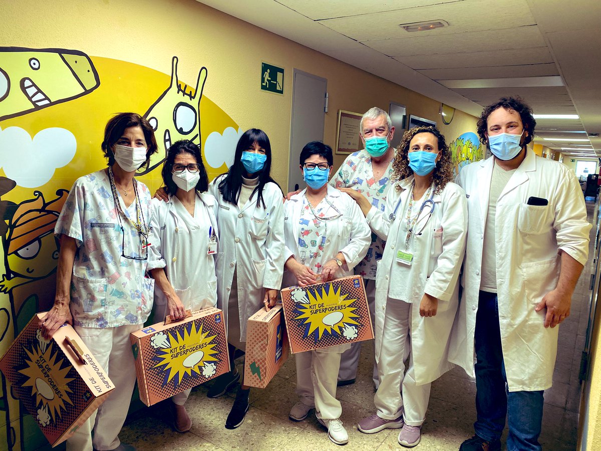 Pediatria_DSXO's tweet image. 💫La fundación pequeño deseo ha colaborado con nuestro #hospital #Pediatría para que las #niñas y #niños ingresados se sientan #superheroes #superhero mientras estén aquí 🤩