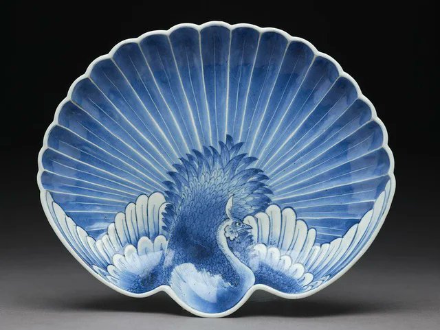 RT @historydefined: Dish in the shape of a peacock with fanned tail. Japan, Edo period, late 17th century https://t.co/cscFHOmYXY
