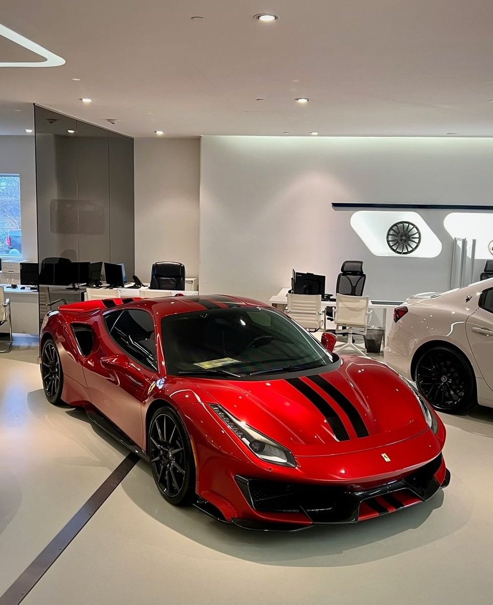 DailyFerrariTM's tweet photo. Ferrari 488 Pista spec'd in Rosso Corsa 🇮🇹 https://t.co/Jw1xNJqapy