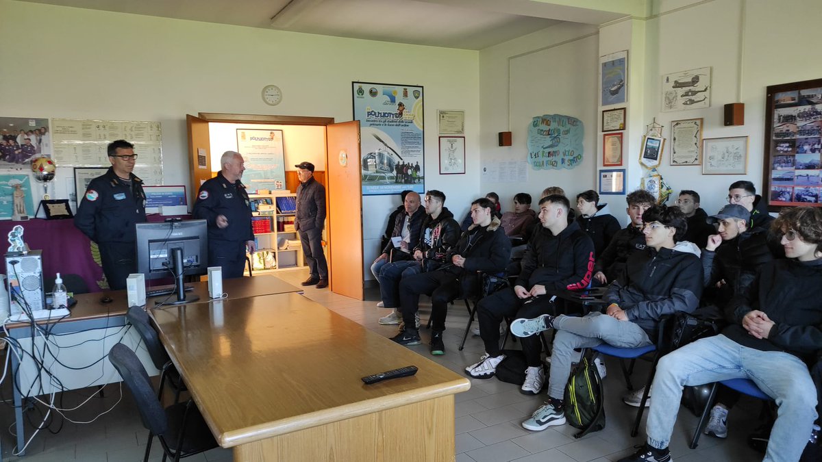 iis_volta's tweet image. Tanti gli incontri di orientamento al mondo del lavoro che si stanno svolgendo presso il nostro istituto in questi giorni. 
Tante opportunità diverse per conoscere al meglio il nostro territorio.
#IovivoilVolta #pcto #orientamentoprofessionale