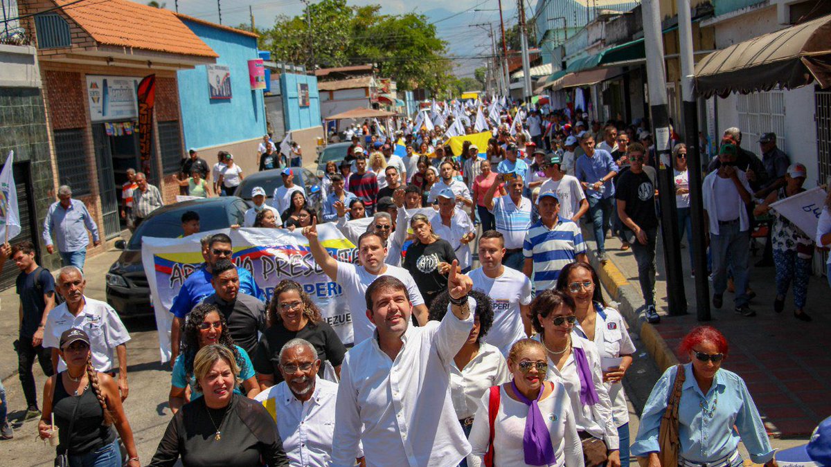 Acompañados de un pueblo que se mantiene en las calles y trabajando por recuperar la prosperidad en Venezuela, hoy #29Mar recorrimos el municipio José Ángel Lamas en #Aragua 

¡Nuestro compromiso es con cada venezolano, seguimos #UnidosXVenezuela! 🇻🇪
