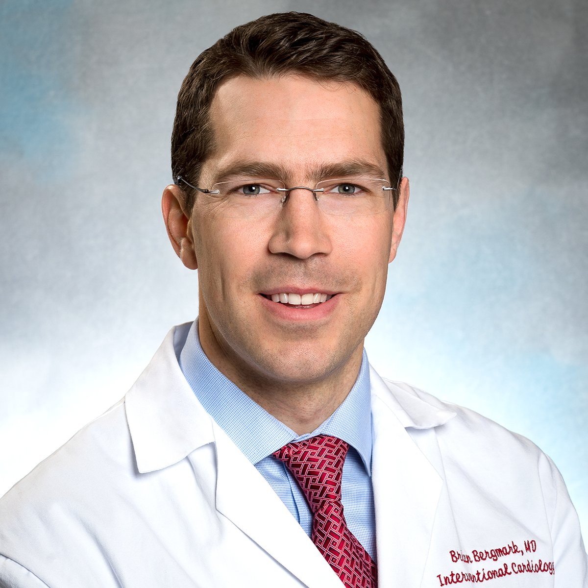 Our own @BrianBergmark, who was recently promoted to Assistant Professor of Medicine at Harvard Medical School, has just been named as a 2023 winner of @SCAI 's 30 in Their 30s award! Congratulations, Brian!