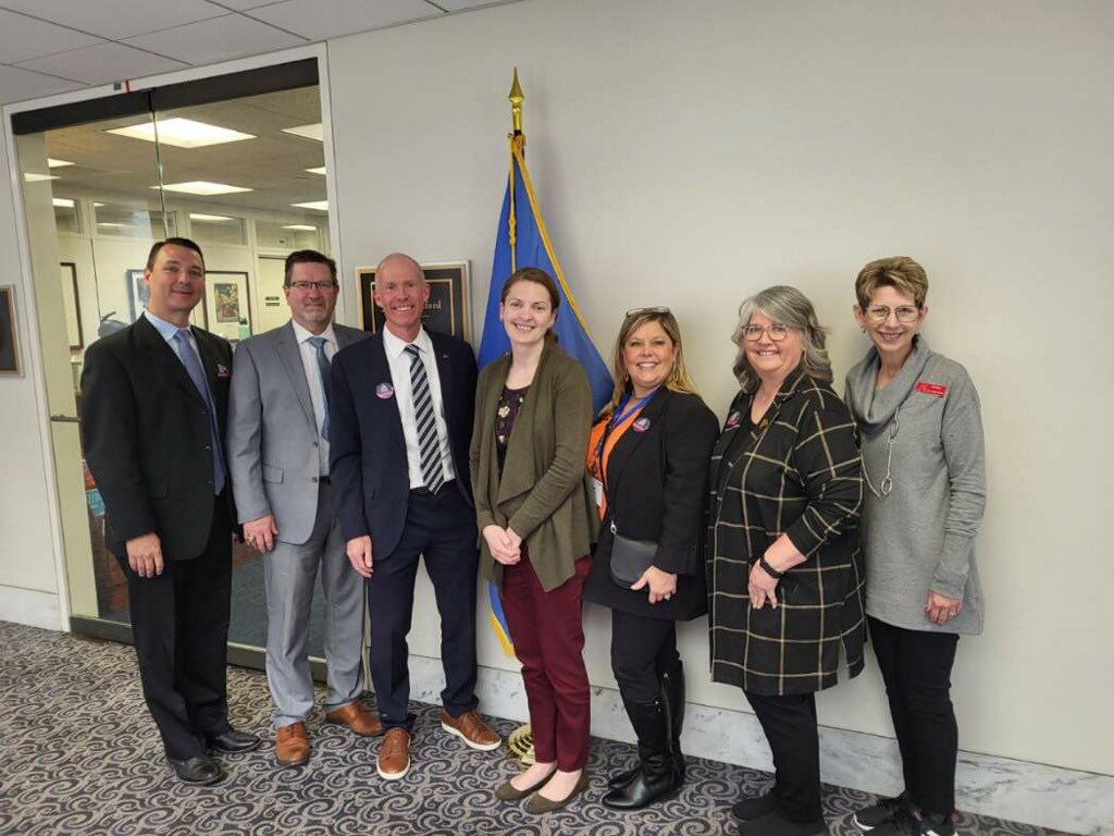 Julie Bloss tweet media