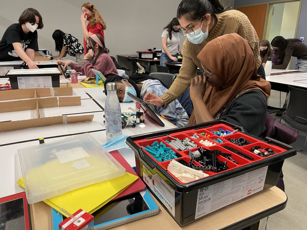 wisekidnetic's tweet photo. Recap of 2023 so far!! Starting with our incredible Robot Fight Club! From January to March - 32 Female Students in grades 7 to 12 learned to code &amp; build a Robot to Complete in the Manitoba Robot Games! ##Robotics #STEMinManitoba #RobotGames #STEM #GirlsInComputerScience https://t.co/Hw7dxoRNew