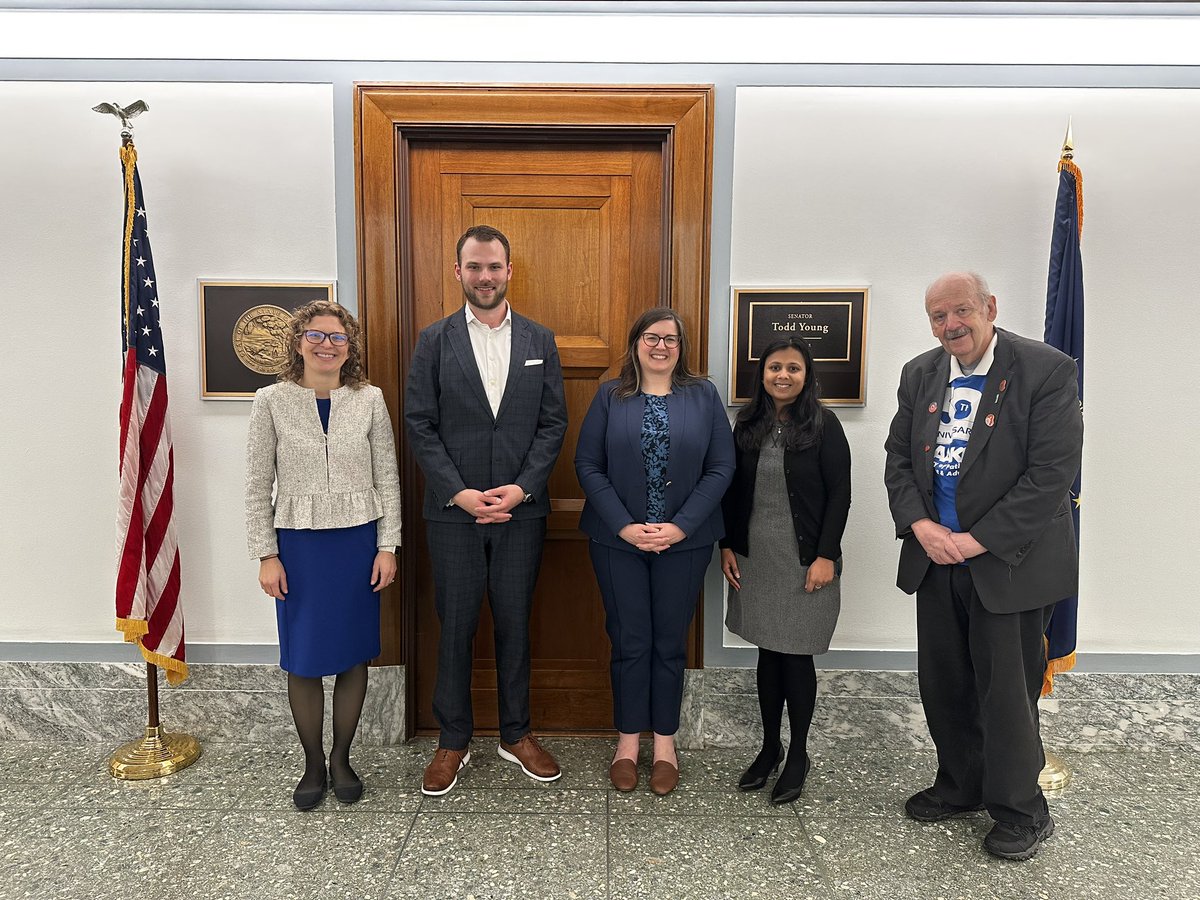 Thank you, @SenToddYoung for meeting with #KidneyAdvocates from @KidneyPatients and @ASNKidney to discuss funding kidney health innovation and research!@RachelPatzerPhD @zkribs1 @kidneystories