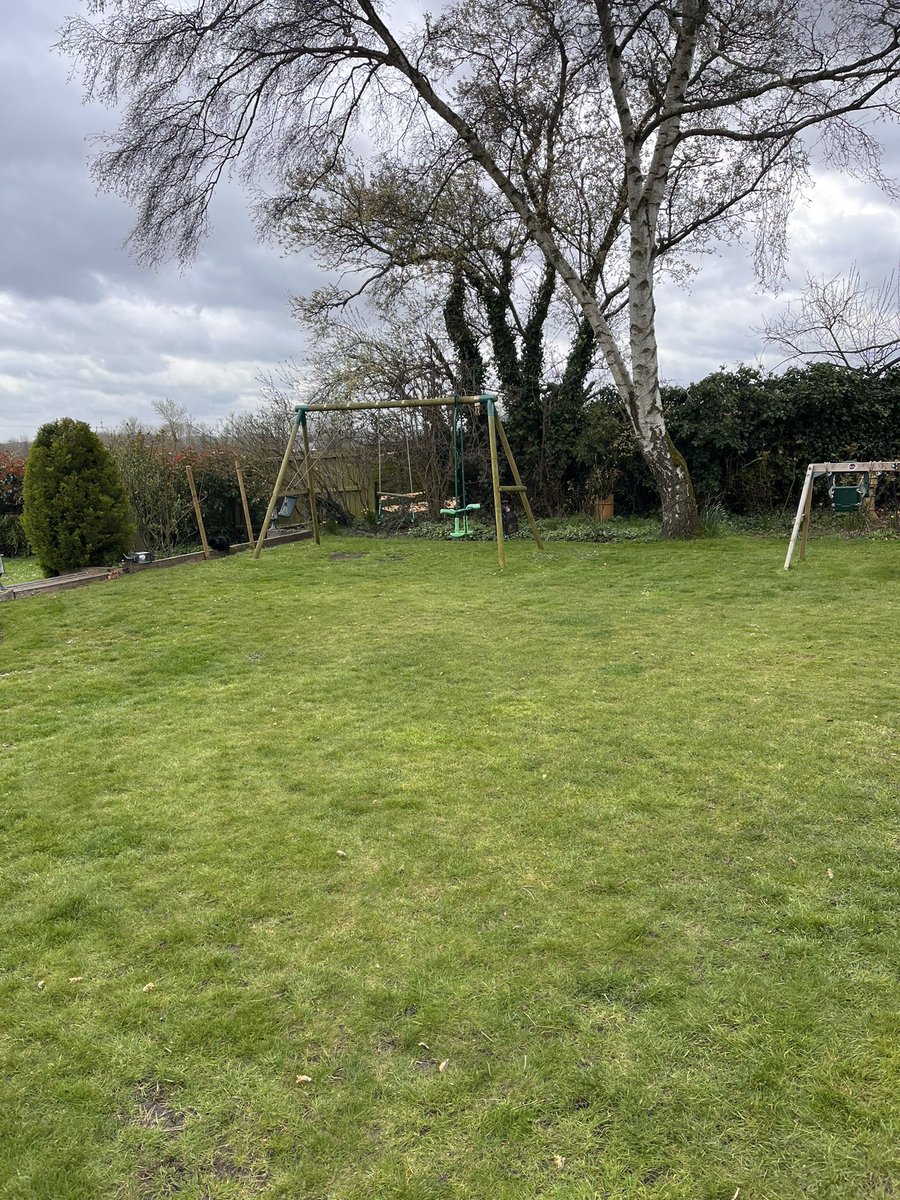 DH_Maintenance's tweet image. To finish got the verges #topped &amp;amp; the back lawn again, which was done for first time this season,last week. Really #pickedup - #aerated compacted areas again too, due to pets &amp;amp; children (no moss or weeds) will be an #organic feed for this one. Have a great evening everyone ❤️