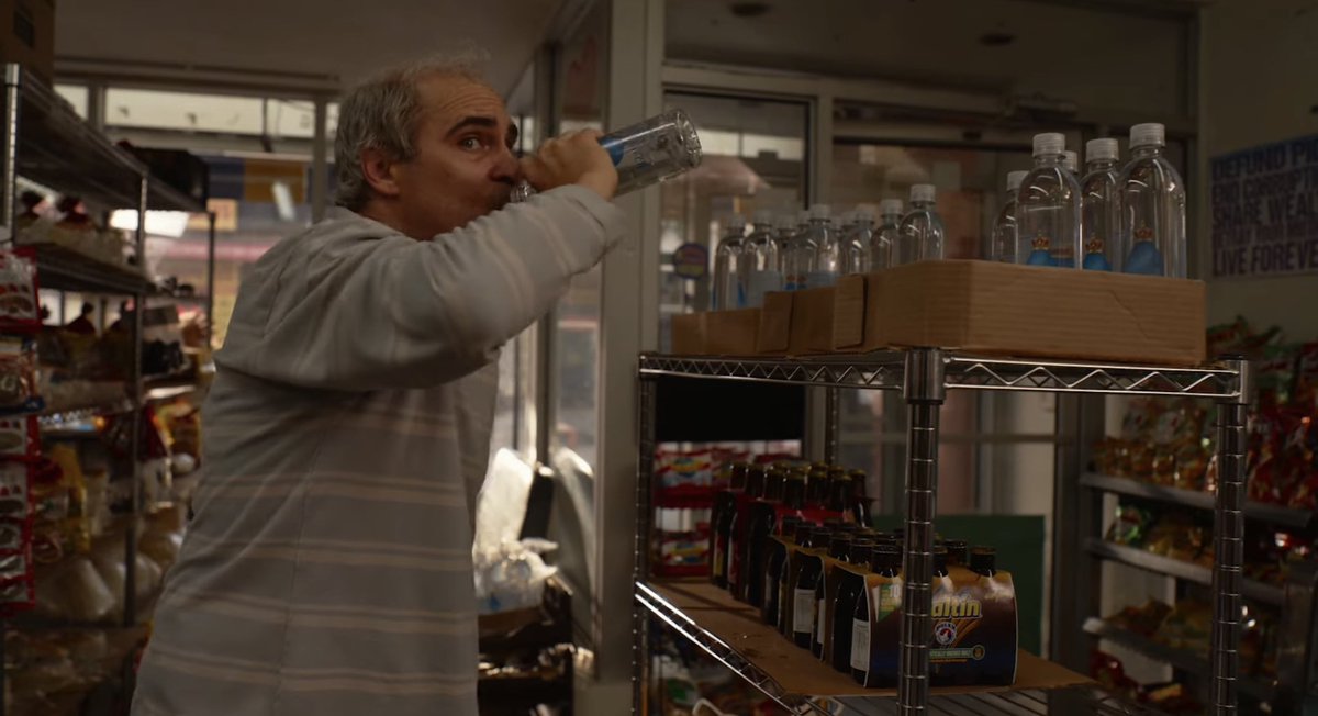videoclub4radio's tweet photo. Primeras Imágenes “BEAU IS AFRAID” de Ari Aster, protagonizada por Joaquin Phoenix.

¿Les suena Ari Aster? Bueno pues este director nos ha traído películas muy interesante recientemente “Midsommar” y “El Legado del Diablo” entre ellas.

BEAU IS AFRAID se estrena el 21 de abril. https://t.co/FGPdrw8IZU