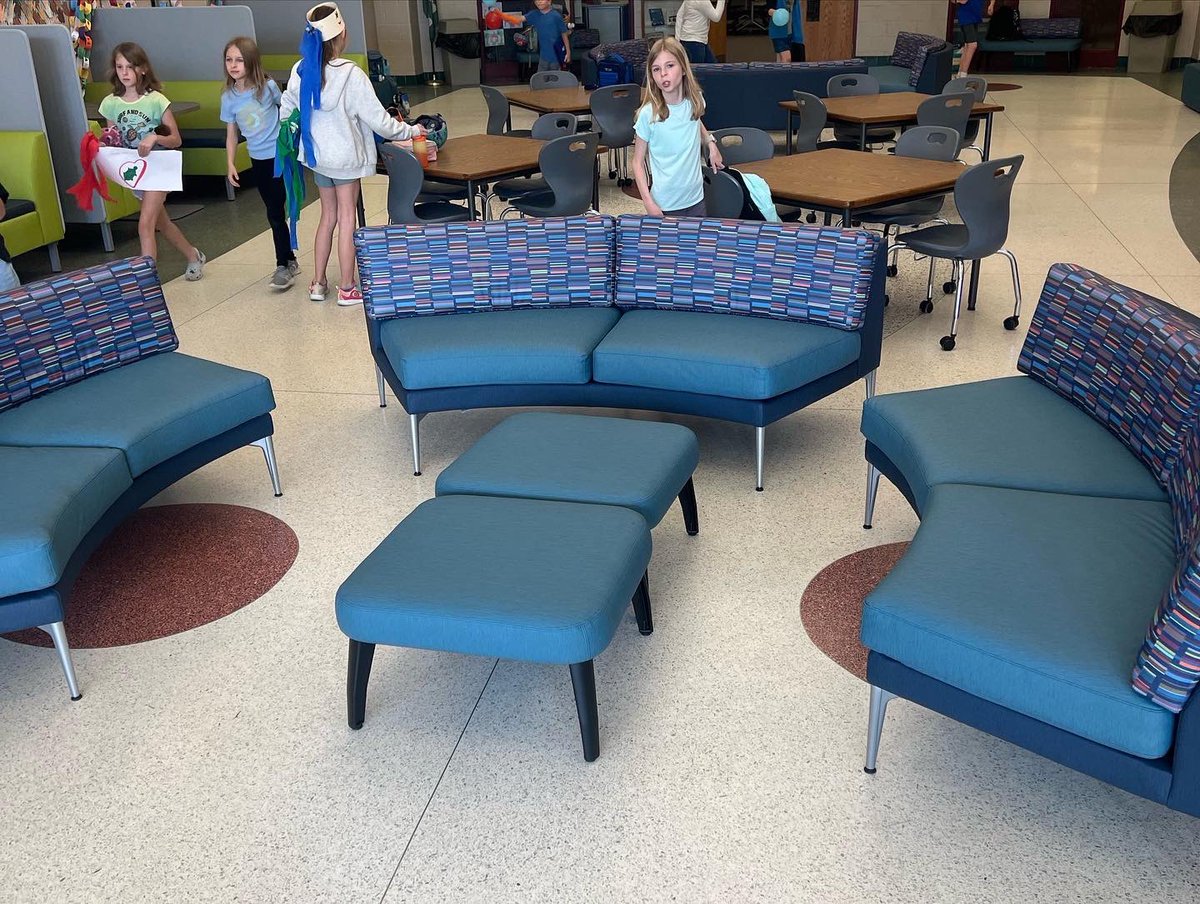 whitakerpta1's tweet photo. Whitaker students and staff are just thrilled about our new lobby furniture! It’s already being put to great use every single day. Thank you to our 2022 Whitaker Boosterthon supporters—you made this update a reality! #werwhitaker🦅 https://t.co/ON4DVYnKbB