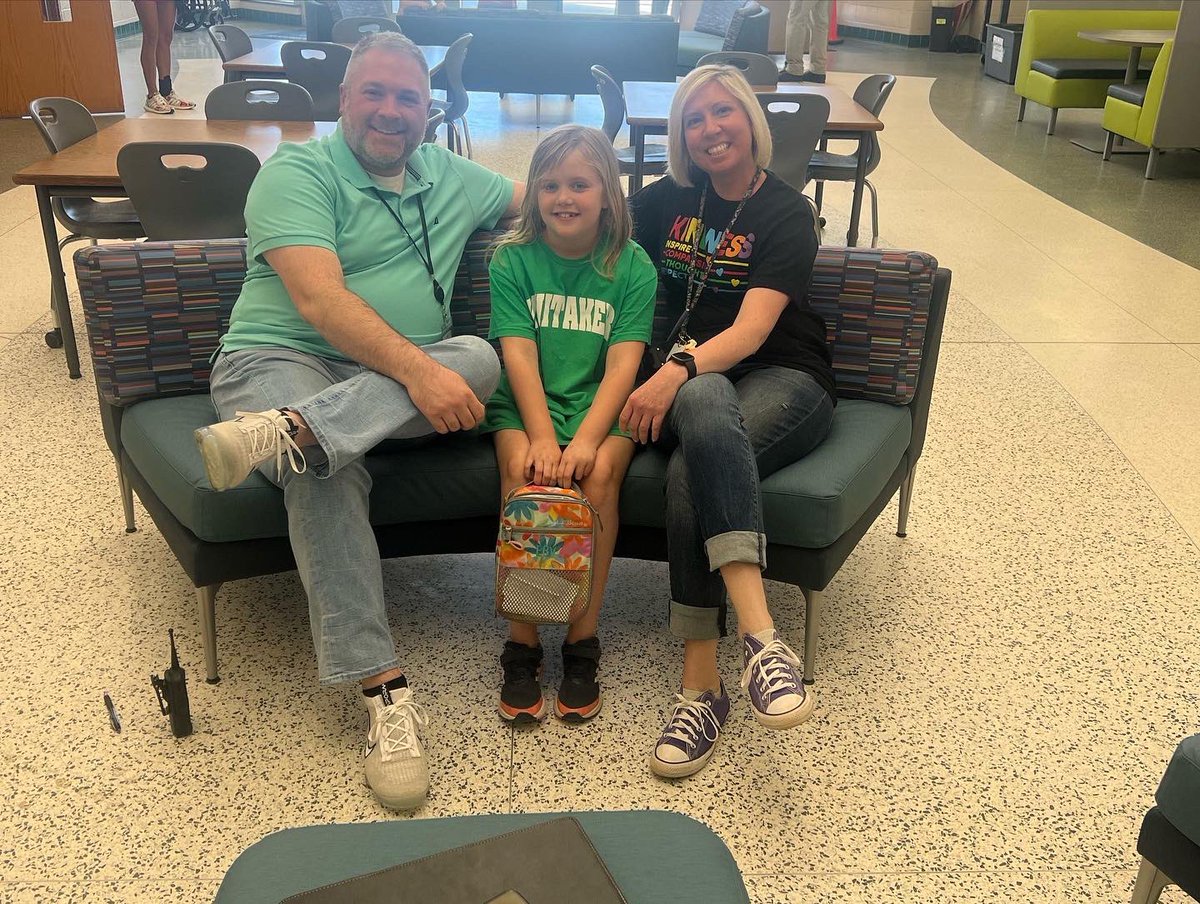 whitakerpta1's tweet photo. Whitaker students and staff are just thrilled about our new lobby furniture! It’s already being put to great use every single day. Thank you to our 2022 Whitaker Boosterthon supporters—you made this update a reality! #werwhitaker🦅 https://t.co/ON4DVYnKbB