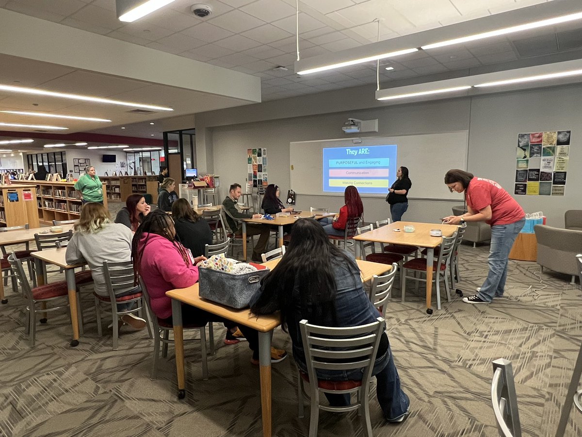Another great Lunch-n-Learn by our wonderful IC’s. #engagingreviews <a href="/CSOSUAVE17/">Mr. Hailey</a> <a href="/braswellhs/">Braswell High School</a>