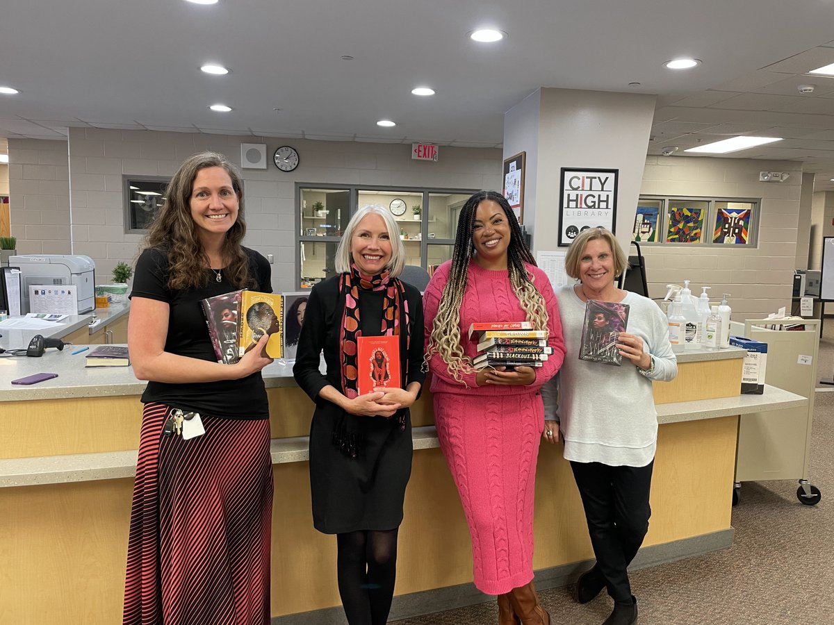 cityhighlib's tweet image. Tiffany Jackson dazzled us all at City High! Thanks to @hillsbank,  @ICCSDFoundation, @IowaCitySchools, City Staff and students--and Tiffany Jackson for a fantastic, inspiring day!