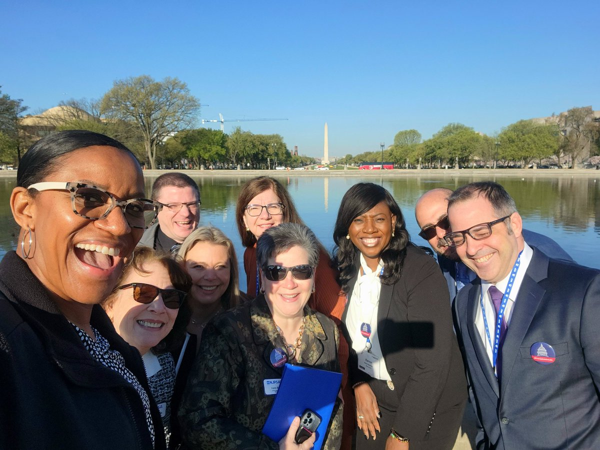 Gorgeous day on Capitol Hill with some of my favorite NJ school principals to meet with our federal representatives on issues like student and staff mental health, staffing shortages, and federal budget priorities #HereForTheKids #PrincipalsAdvocate @NASSP @NAESP