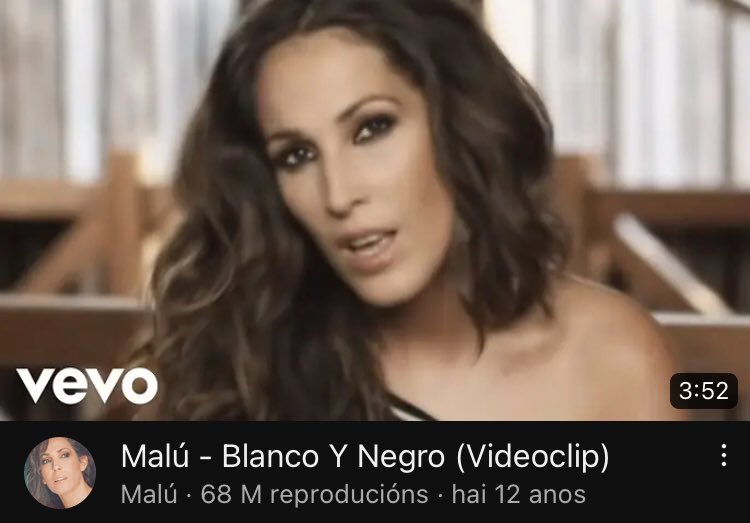 pov: juegas con tus amigos en el recreo a la voz y cantas esta canción para que se giren
