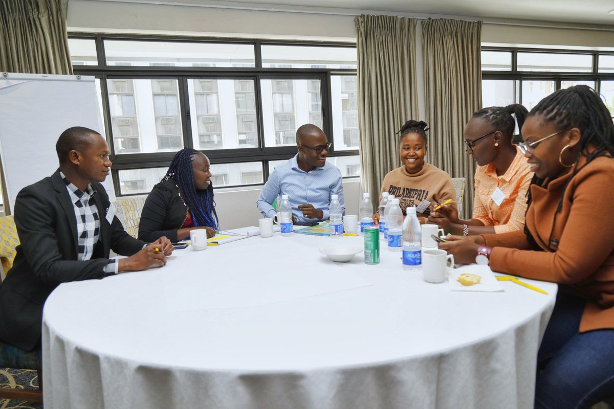 Media and communication delegates from Zambia, Mali, Senegal, Ghana, Kenya, and Ethiopia gathered in Cape Town, South Africa for the <a href="/CGIARAfrica/">AICCRA</a> AICCRA Spring School on Climate Change Media from March 29-30, 2023. 

#ClimateSmartAfrica 🎙️📰