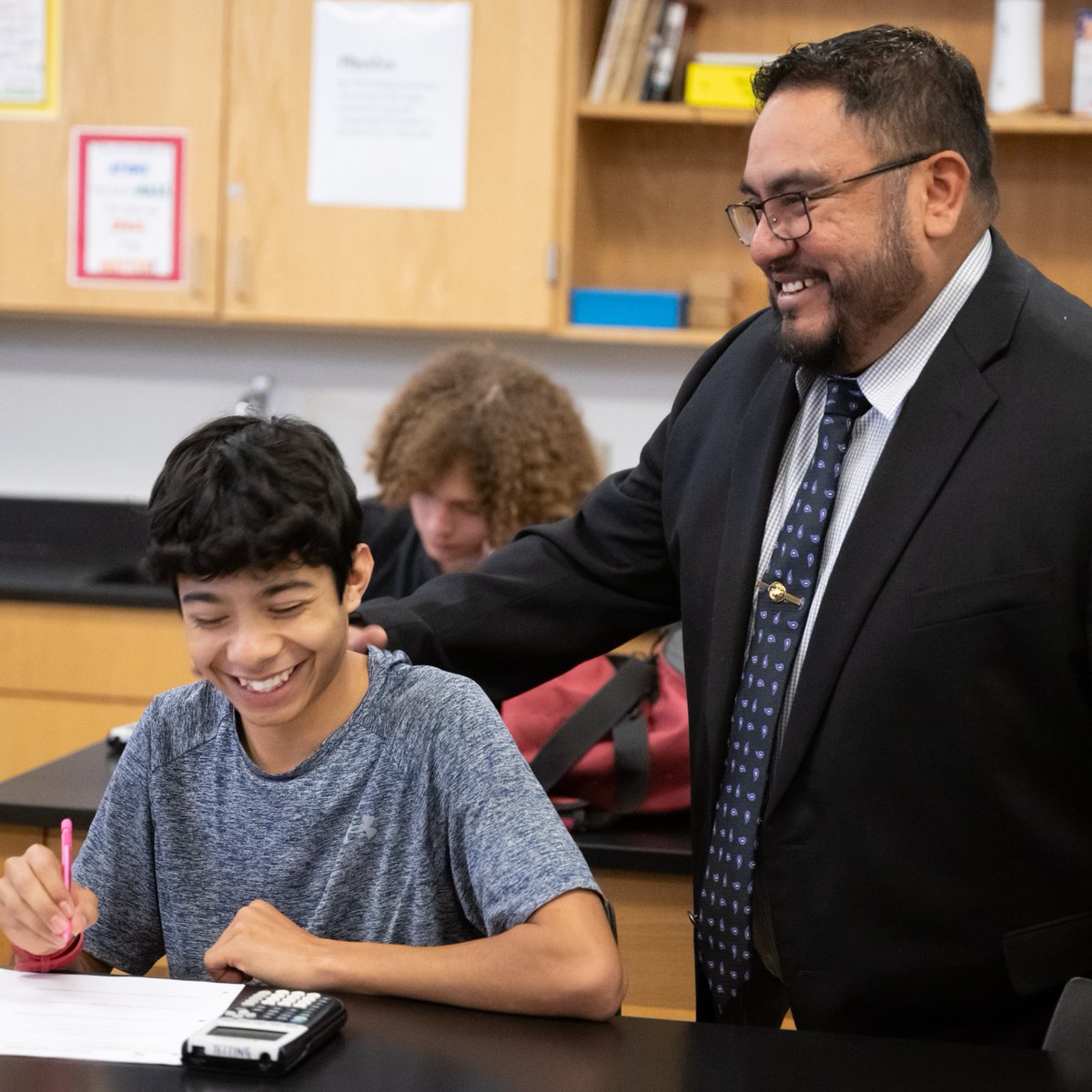 Join us to congratulate Jorge Mendez from <a href="/plains_isd/">Plains ISD</a> as a North Texas Principal finalist! Each <a href="/HEBexcellence/">HEB Excellence in Education</a> finalist in the principal category receives a $1,000 check and a $2,500 check for their school. Winners will be announced on Sunday, April 30. 🍎 Stay tuned! #EIE2023