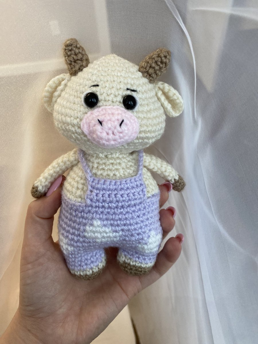 Cute cow 🐮 
#Amigurumi #crochettoy #amigurumicow #crochetcow #crochetpattern