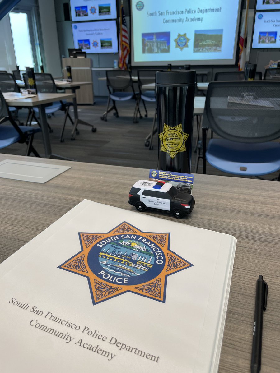 SSFPolice's tweet photo. Great first night of our Community Academy!!! We met some amazing people last night and showed them around our new Police Department and Dispatch Center. We can’t wait for next week’s session.
#ssfpolice #ssfpd #communityacademy #selfie https://t.co/YTV5ztkTY2