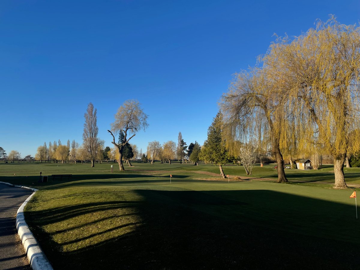 Aeration Day 3   The crew are at it early this morning.  Things are going smoothly and the Tee Sheet is open for tomorrow.   Call us to book your Tee Time 🏌️‍♀️⛳️