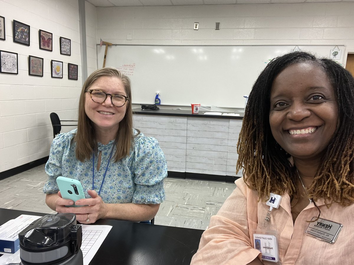 PrincipalHolsey's tweet image. @AmykidsRN and @NurseMott delivered an exceptional Diabetes Caregiver Training today!  #supportingstudentsuccess #T1Dawareness #knowledgeispower