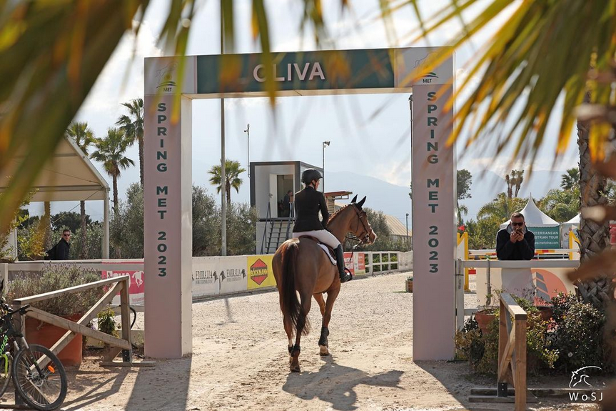 HorseTVESP's tweet photo. ⌛️Contando los días para el MET IV del #SPRINGMET 2023🐴
¡Tras la cancelación✖️ del MET III de Marzo, ya estamos de vuelta en Oliva Nova!
Nueve clases del #Longines Ranking, 451.400 euros en premios y competiciones de CSI3*, 2*, 1* y YH* entre el 4 y el 23 de abril de 2023🗓️ https://t.co/RohuAWfe5P